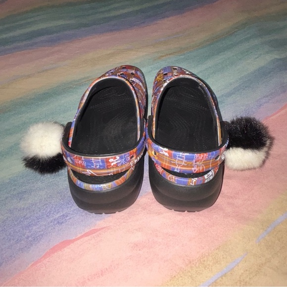 Crocs 101 Dalmatians Disney Cruella de ville crocs Womens size 6 limited edition - Picture 5 of 9